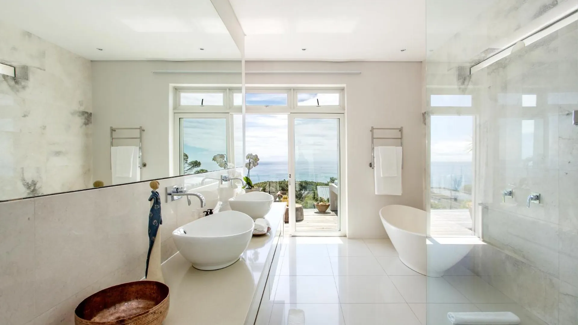 Far Horizons Camps Bay Hotel Cape Town